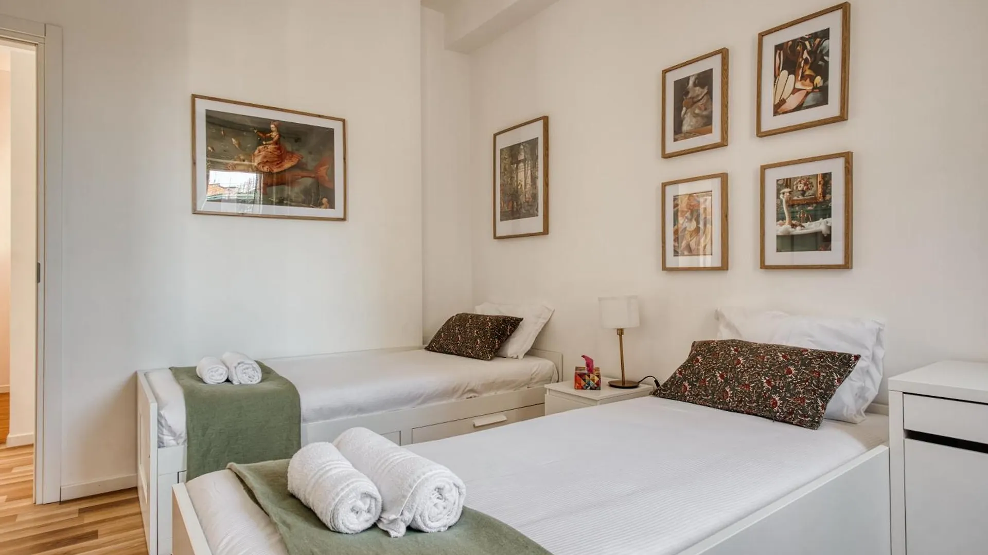 아파트 Elegance & Relax - Tennis, Child Park, 20 Minutes From Duomo 밀라노