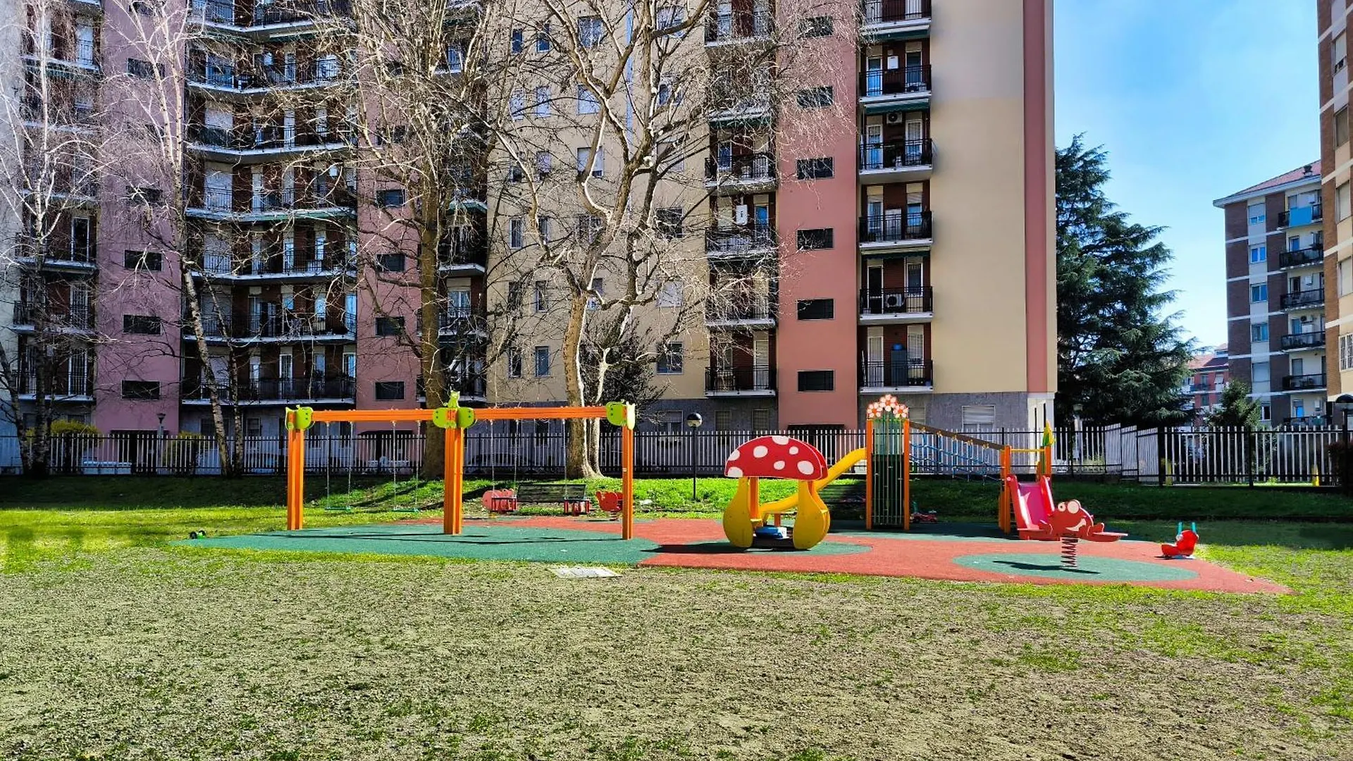 Elegance & Relax - Tennis, Child Park, 20 Minutes From Duomo 밀라노 0*,